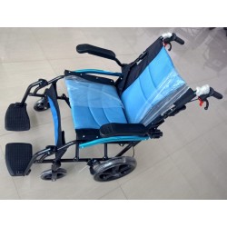 Aluminium Ultralight Wheelchair with Flip-up Armrest & Footrest