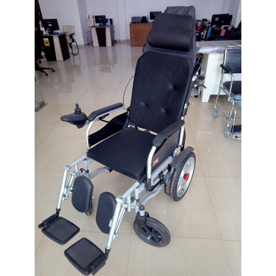 Power Wheelchair with Manual Footrest & Recliner